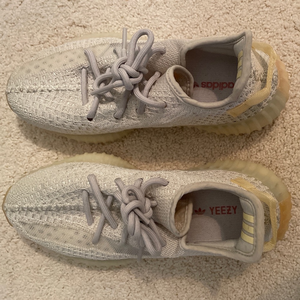 adidas Yeezy Boost 350 V2